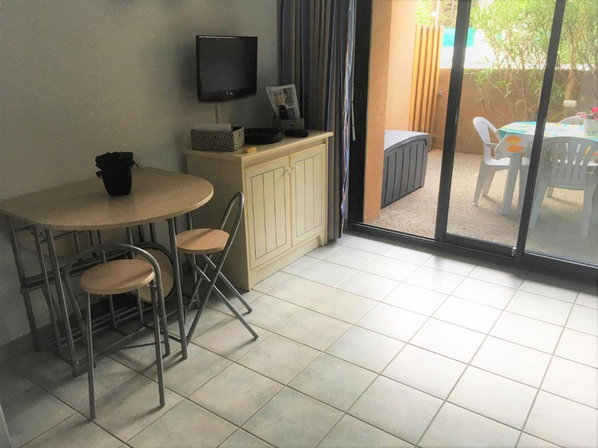 Sanary Sur Mer Appartement 30M2 T2 Avec Terrasse Piscine 10Min A Pied De La Plage Ngoại thất bức ảnh